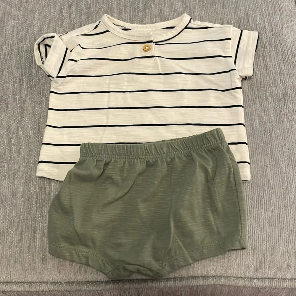 Baby Green Shorts and Tan with Black stripe shirt Size 0-3M - Picture 1 of 5